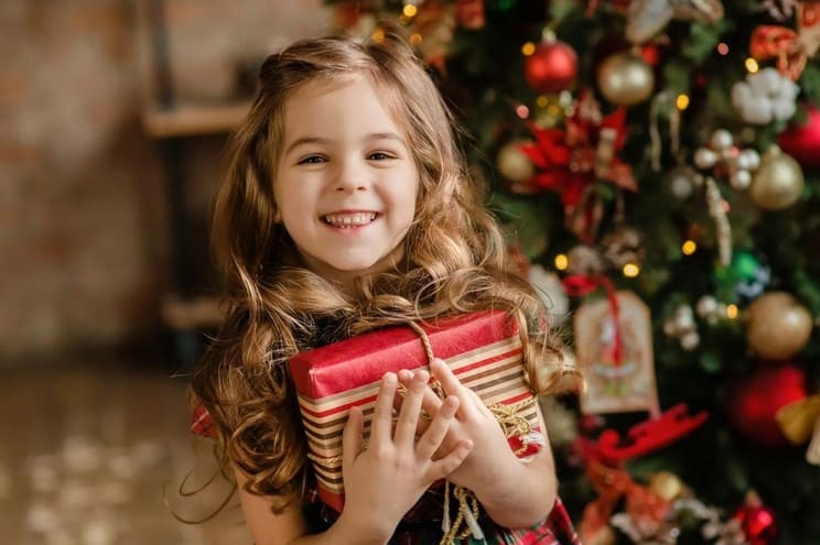 подарок девочке на новый год